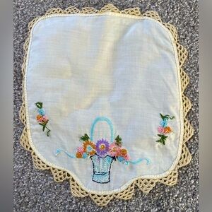 2/$15 Vintage Floral Flower Basket Embroidered‎ Dolly Mat